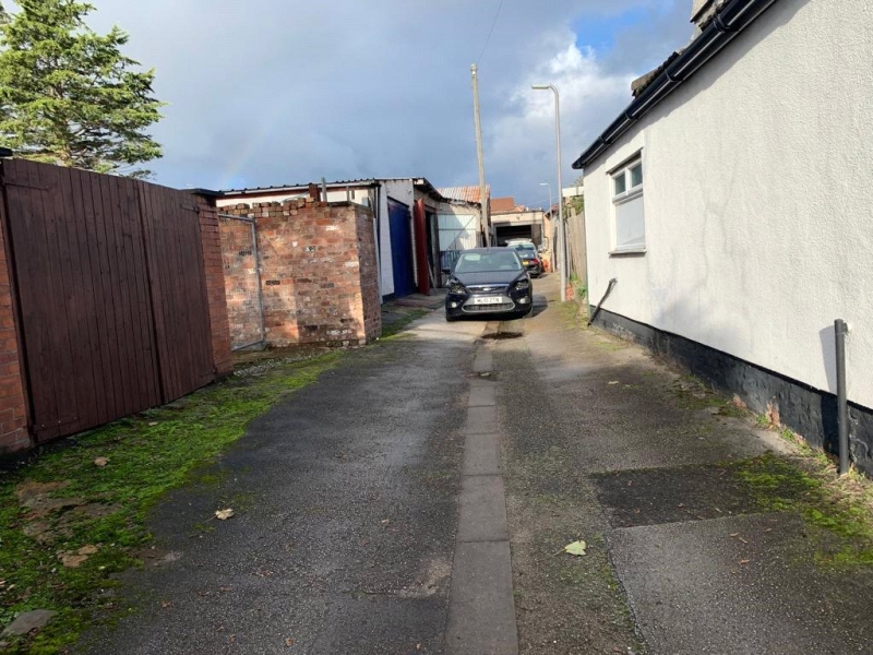 4 Back Westminster Road Lot 25 on 07/12/22 Venmore Auctions