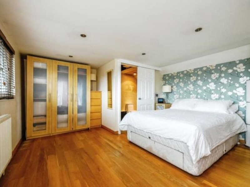 15 Huyton Brook Lot 1 on 08/03/23 Venmore Auctions