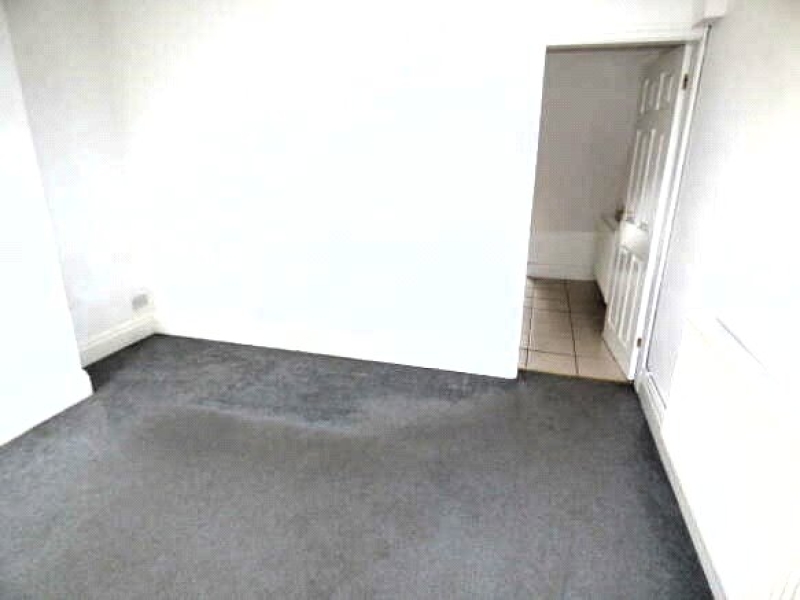 23 Elmswood Road Lot 36 on 25/10/23 Venmore Auctions