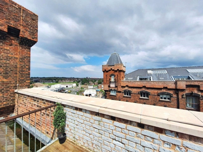 Apartment 98, East Float Quay Dock Road, Birkenhead, CH41 1DP