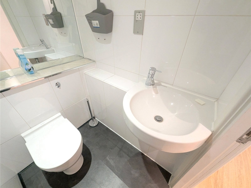 Apartment 5 11 Sir Thomas Street, Liverpool, L1 6BW